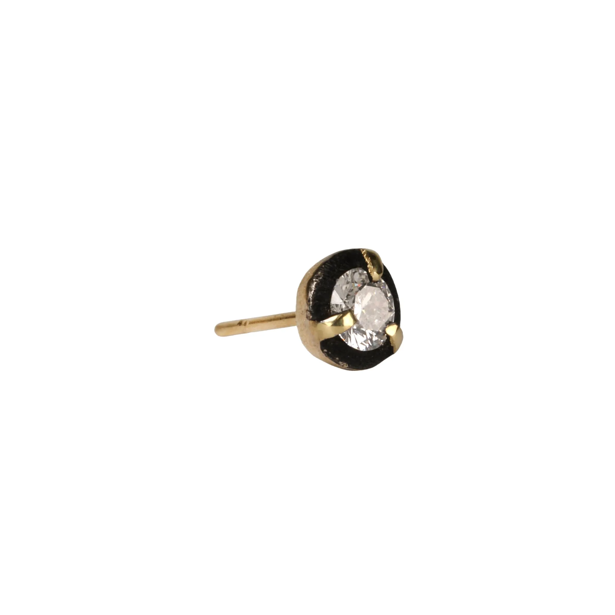 18K Gold Prong-Set Diamond Stud with Blackened White Gold Halo