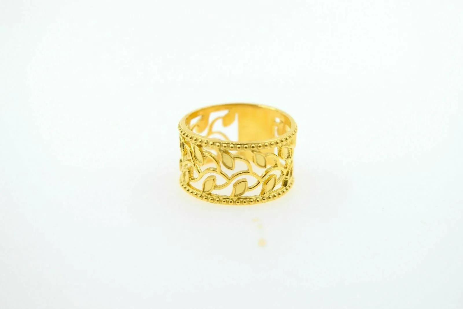 22k Ring Solid Gold ELEGANT Charm Ladies Modern Ring SIZE 8 RESIZABLE r1720