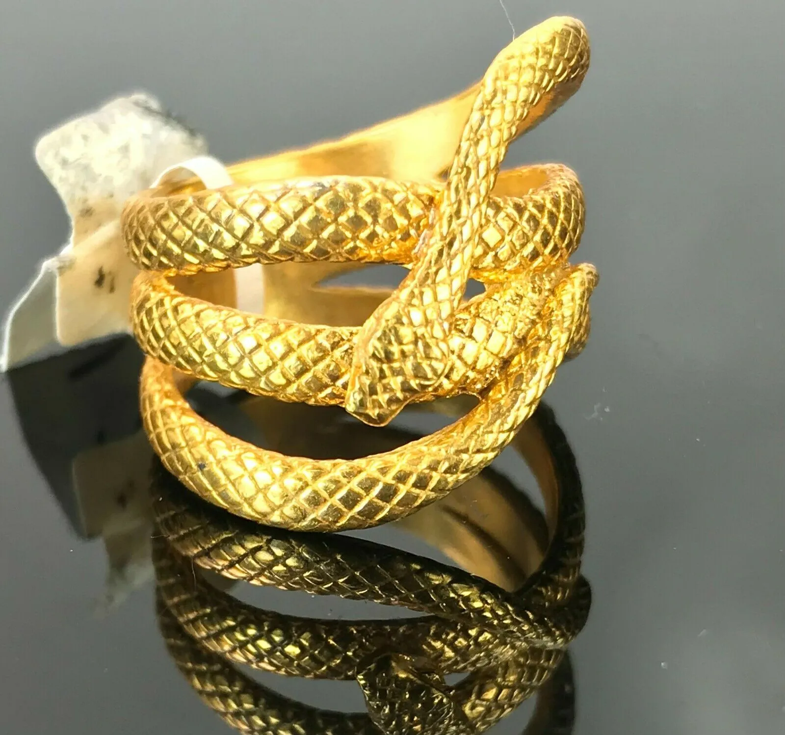 22k Solid Gold Elegant Ladies Snake Band Ring Size 8