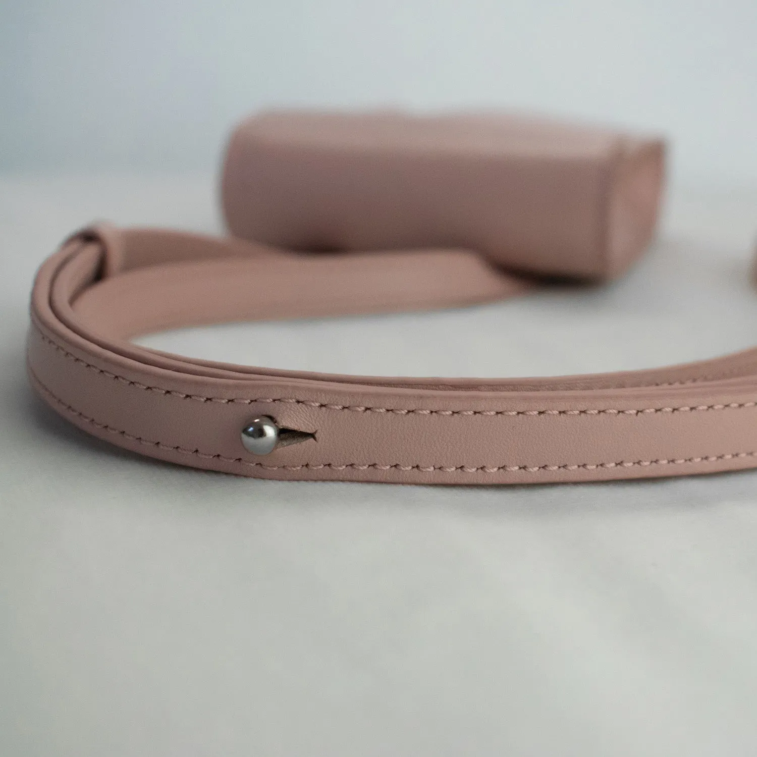 Adjustable Phone Bag in Nude Pink