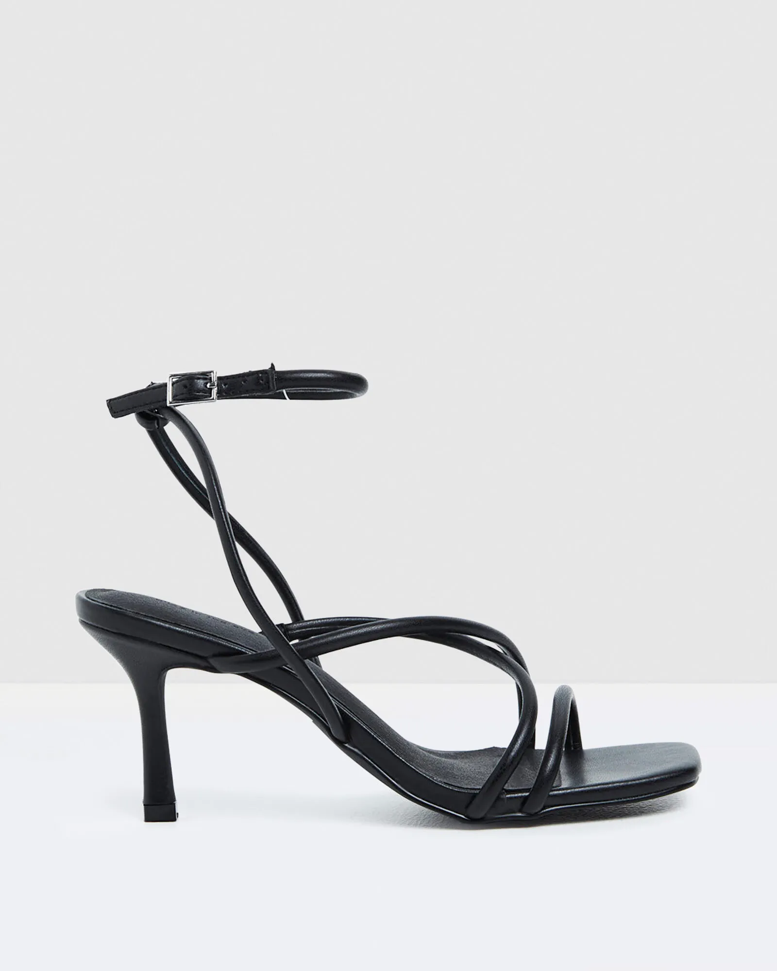 Alice In The Eve Tilly Heels Black