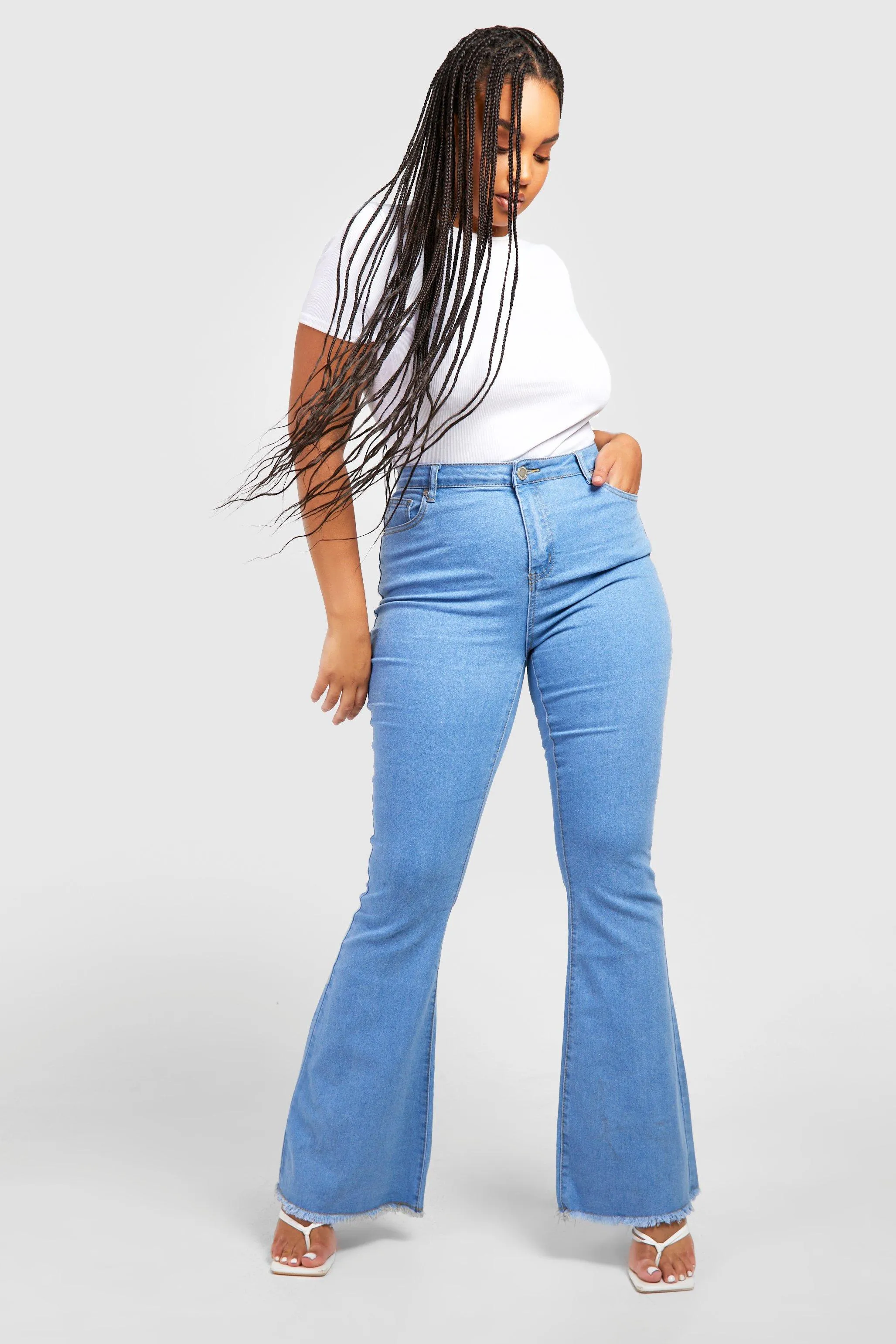 Basics Low Waisted 5 Pocket Flared Jeans