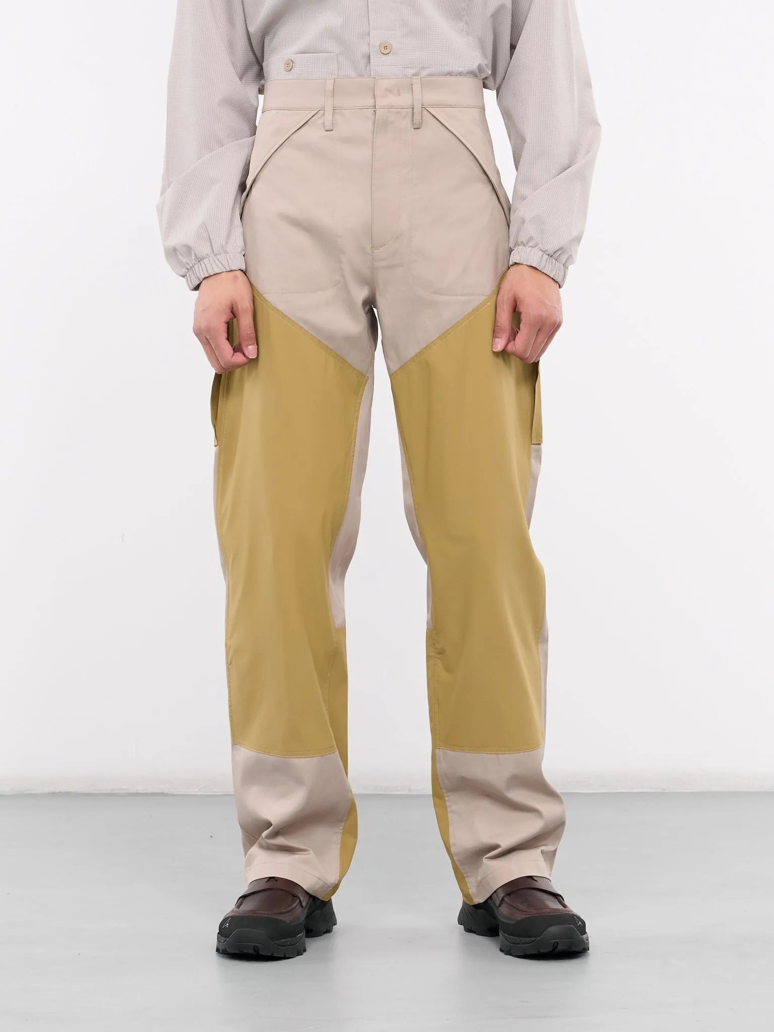 Cargo Trousers (RBMW069FA51-BOG-ANTIQUE-BRONZE)