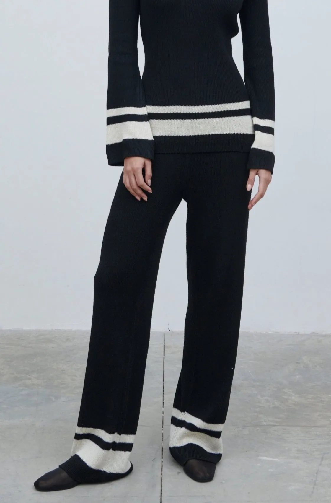 Cassie Contrast Knit Trousers - Black and Cream