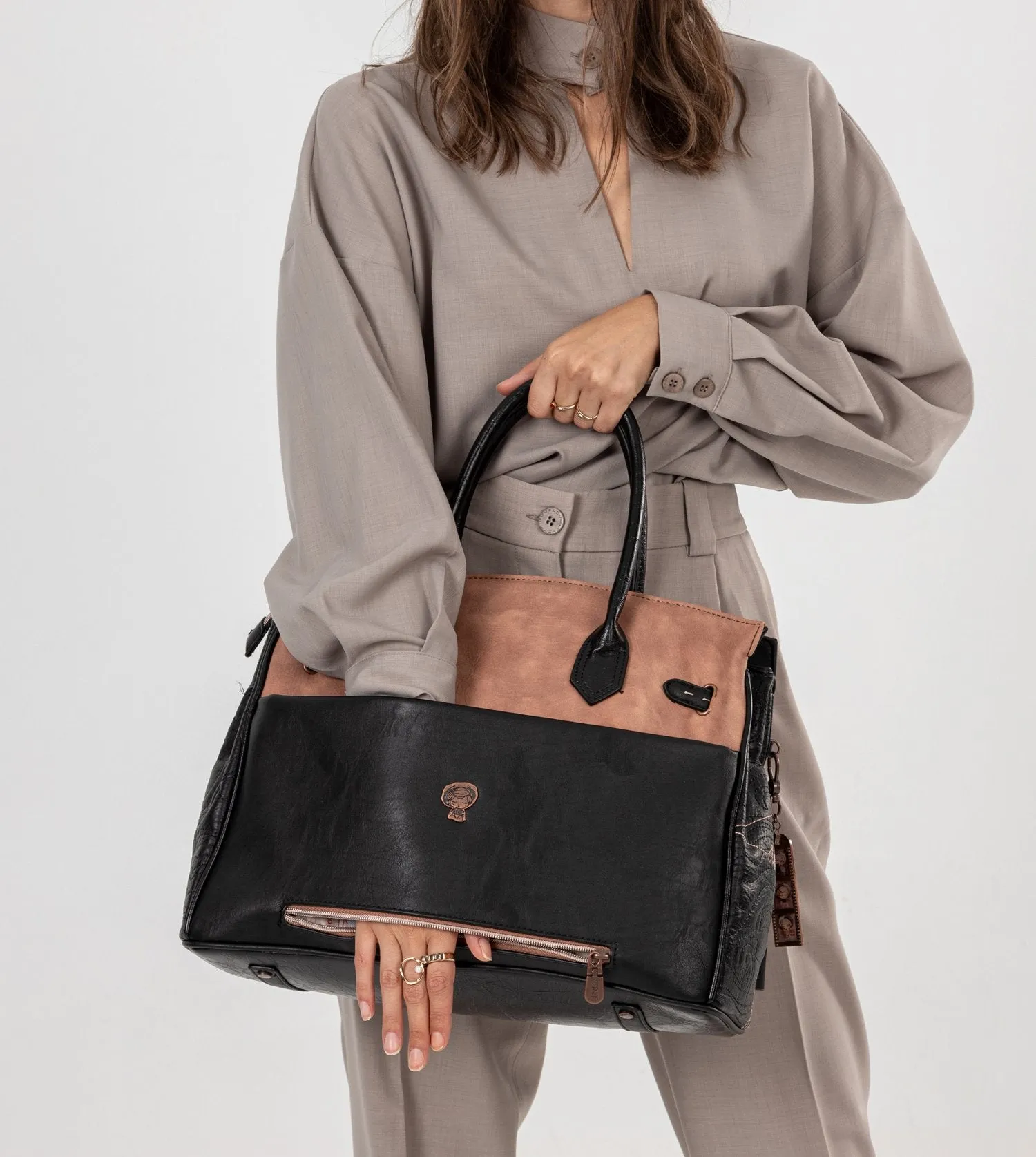 City Moments black shoulder bag