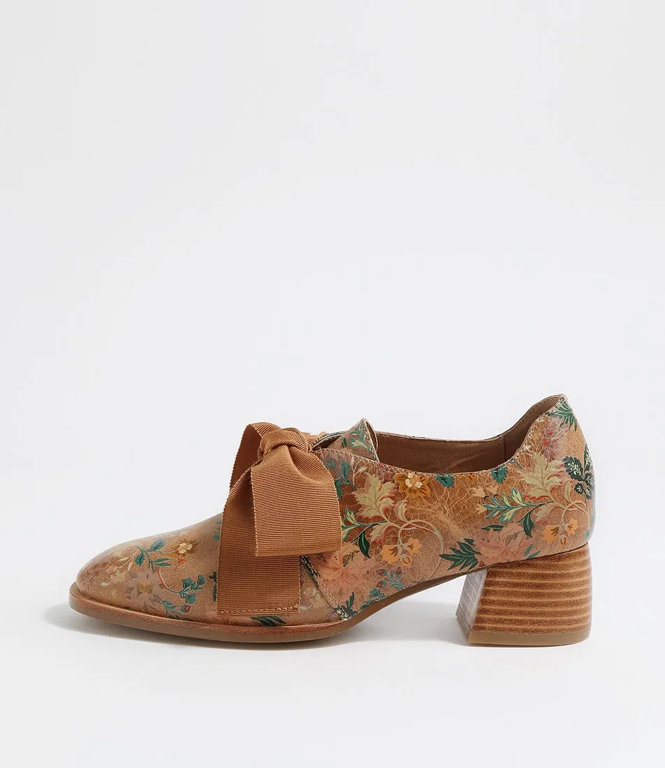 DJANGO & JULIETTE Nonah Vintage Tan Leather Heels