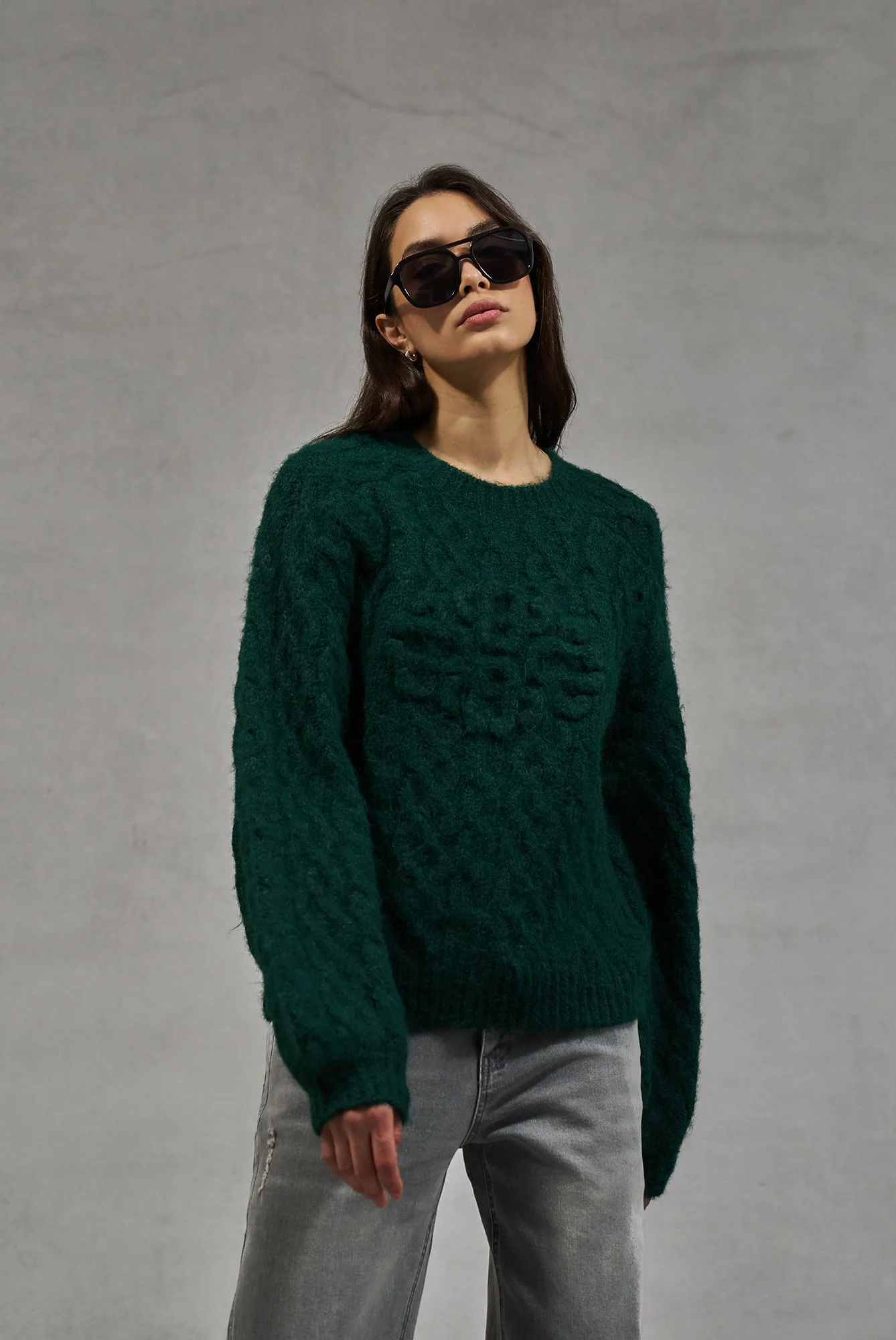 FLUFFY CABLE KNIT EMBLEM JUMPER - FOREST GREEN