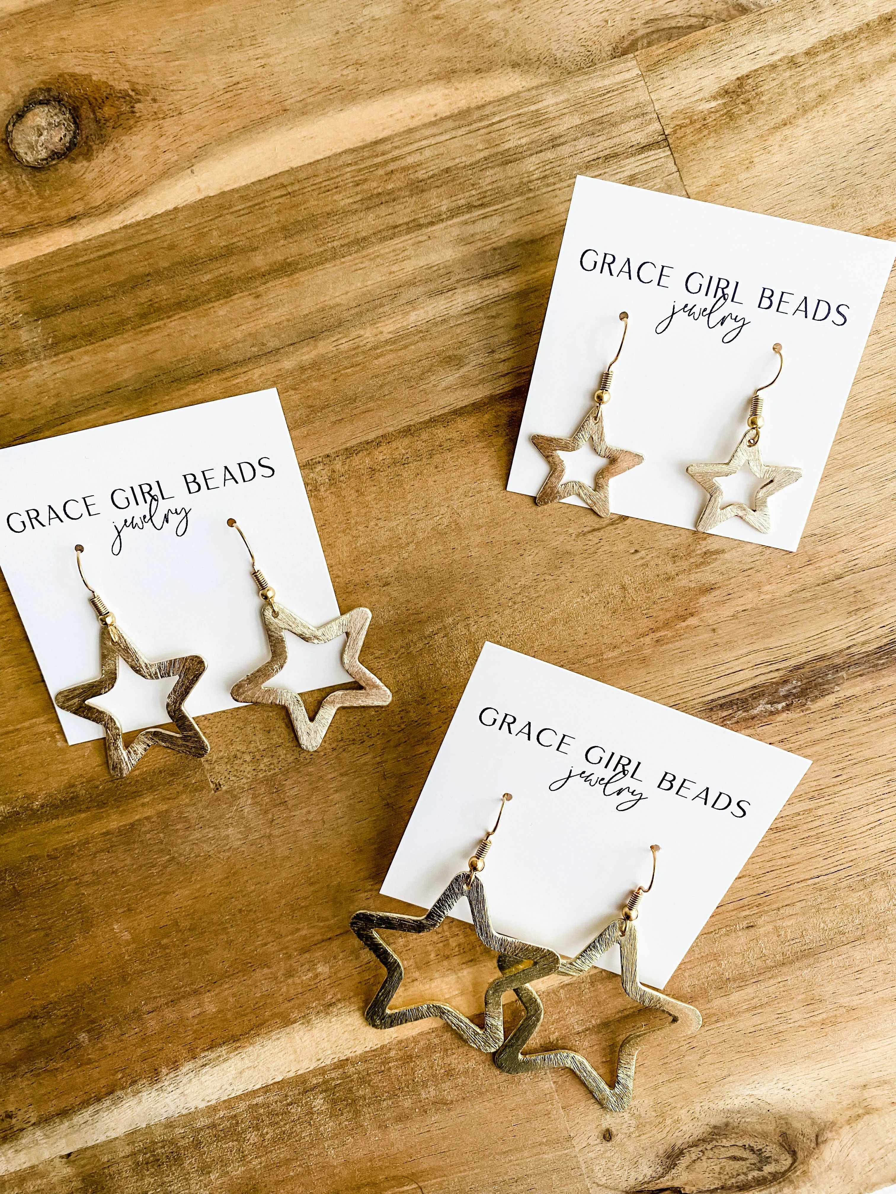 Star Bright Earrings: Medium / Gold