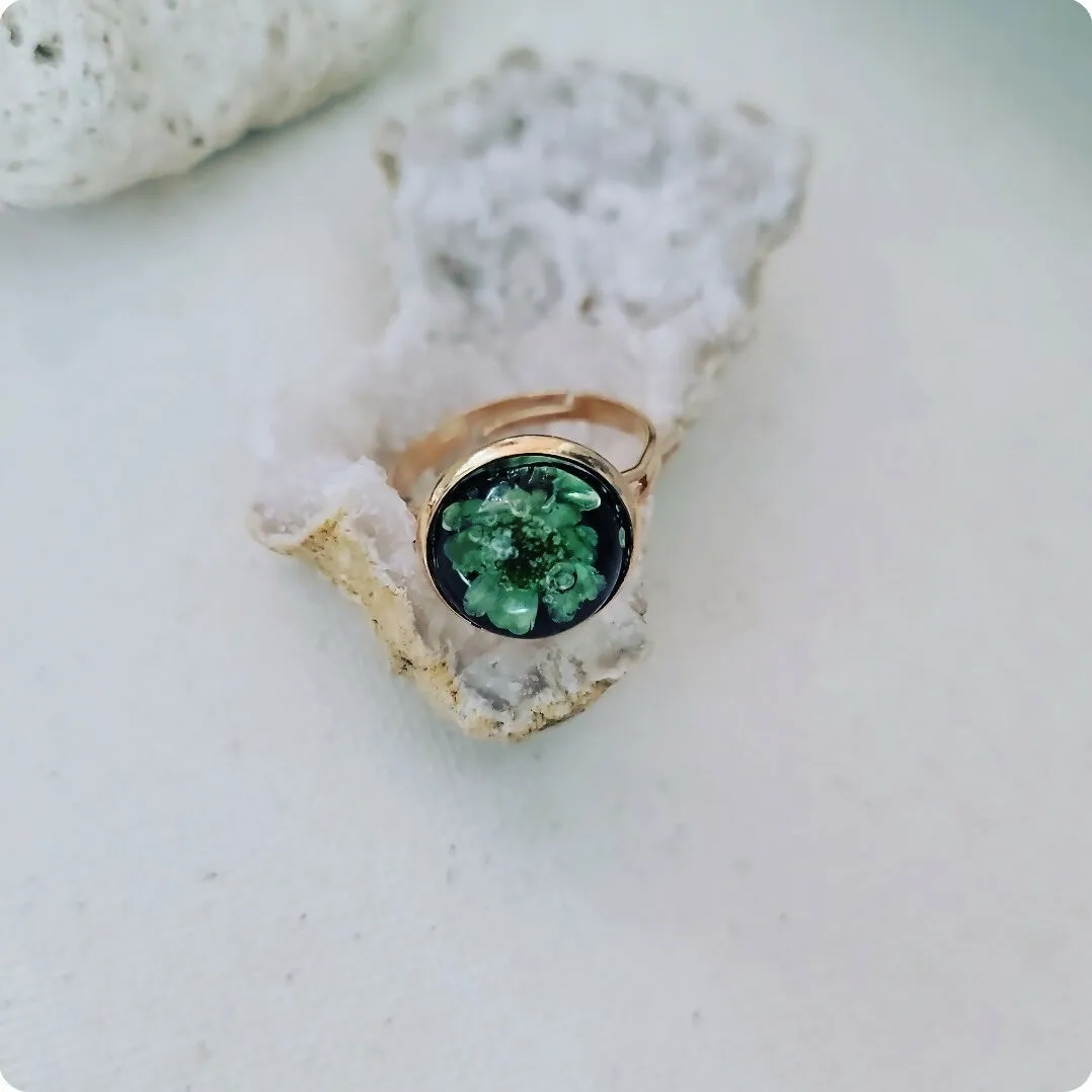 Preserved Flower Ring Peridot