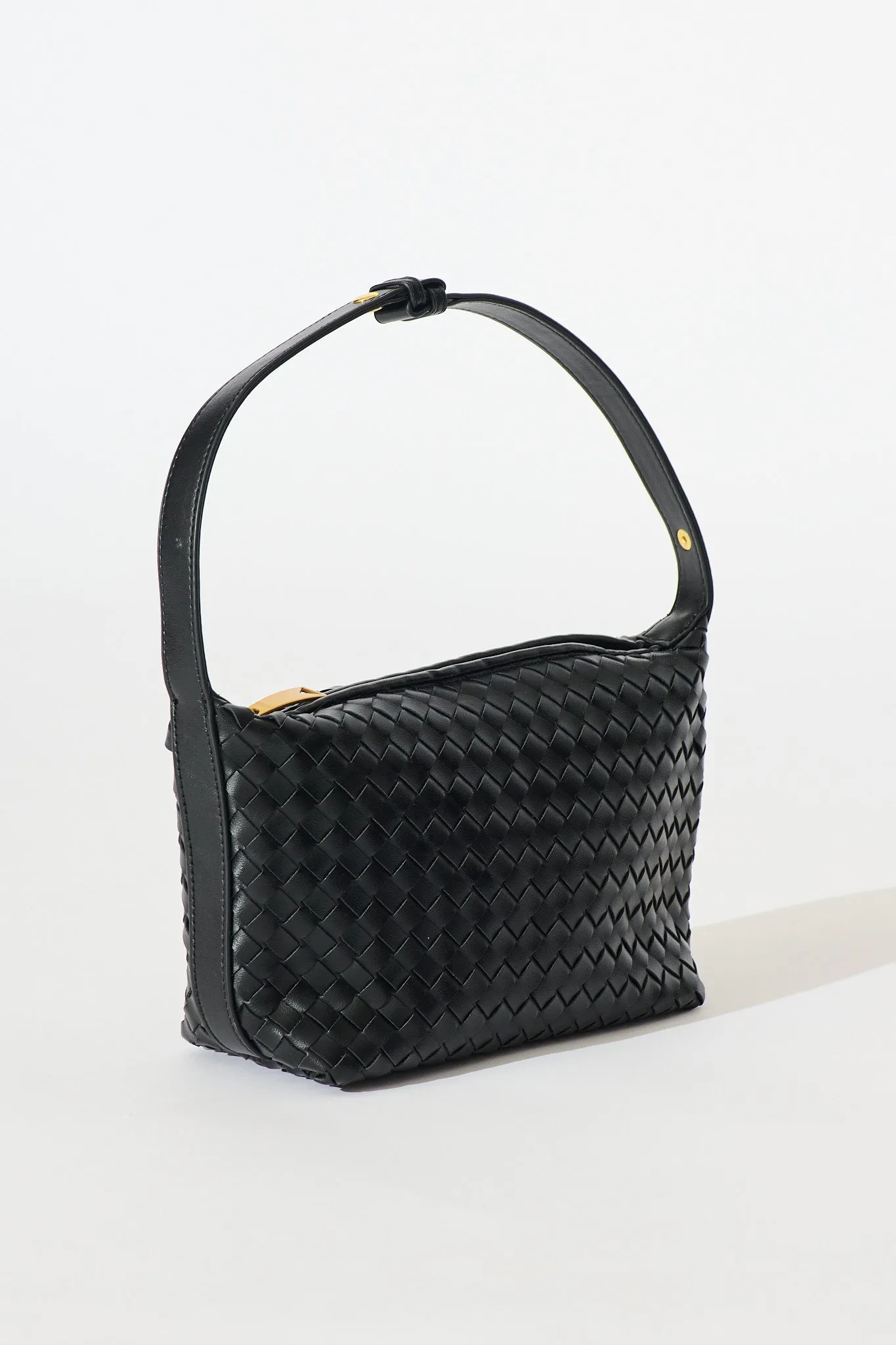 Jennifer Shoulder Bag In Black Woven