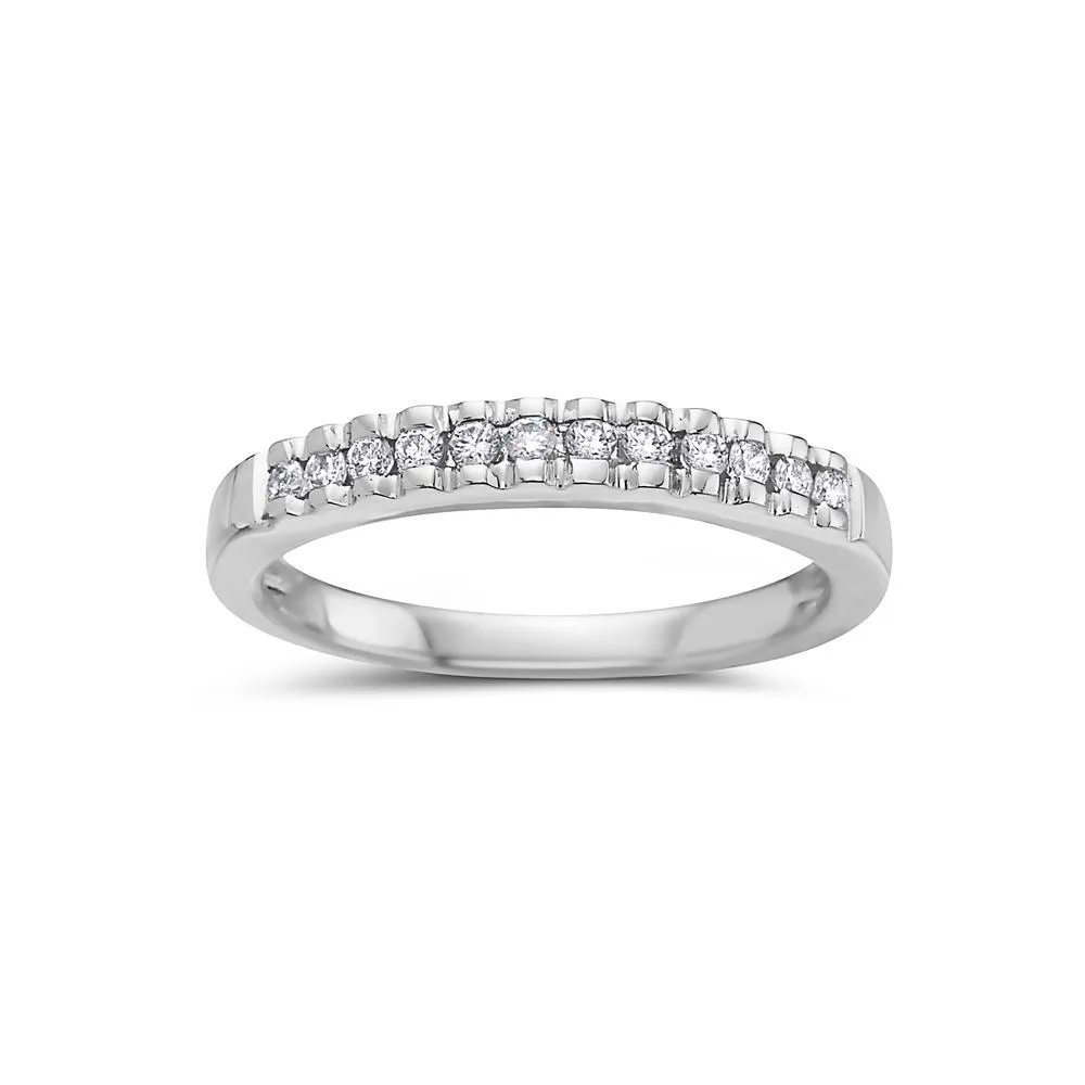 18K White Gold Women's Wedding Band With 0.25 CT Diamond