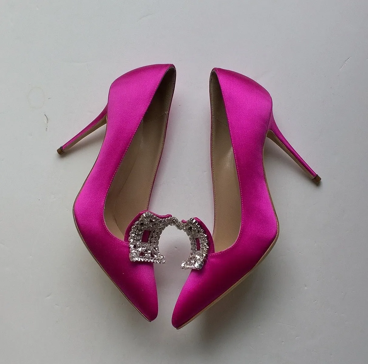 Manolo Blahnik Borlak 105 Fuchsia Satin Strass Heels