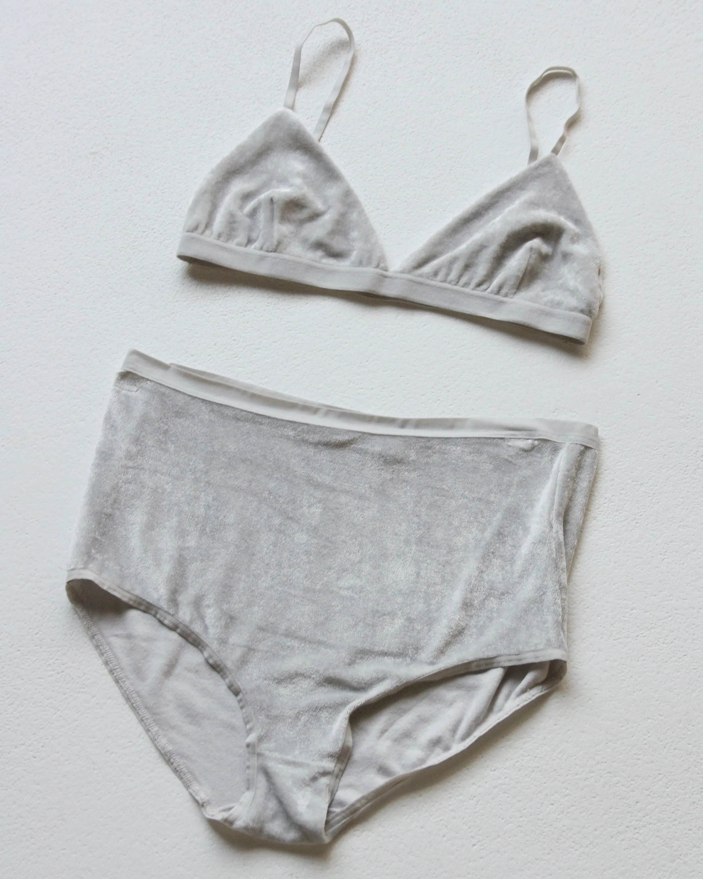 Mississippi Wave Grey Bra