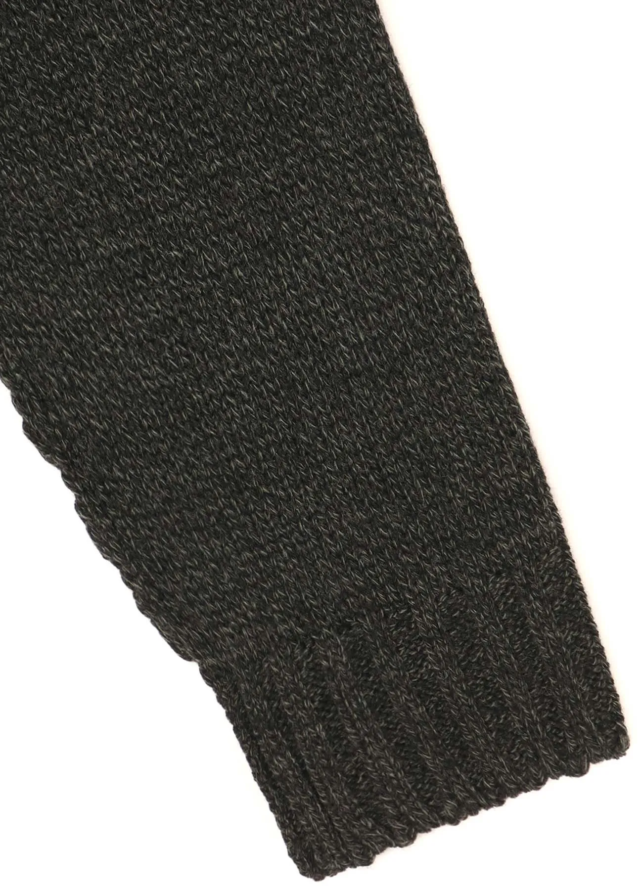 PULLOVER KNIT WITH COLOR-SWITCHED DESIGN ON ONE SLEEVE