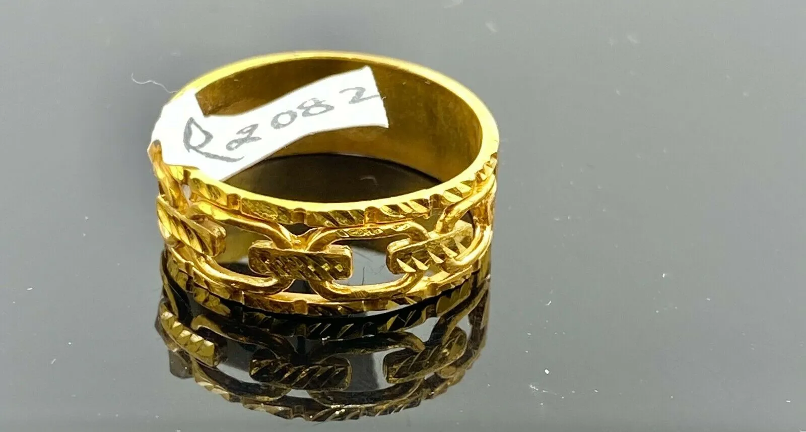 22k Solid Gold Ladies Elegant Charm Link Ring, Size 11