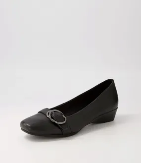 SUPERSOFT Ryan Black Leather Heels