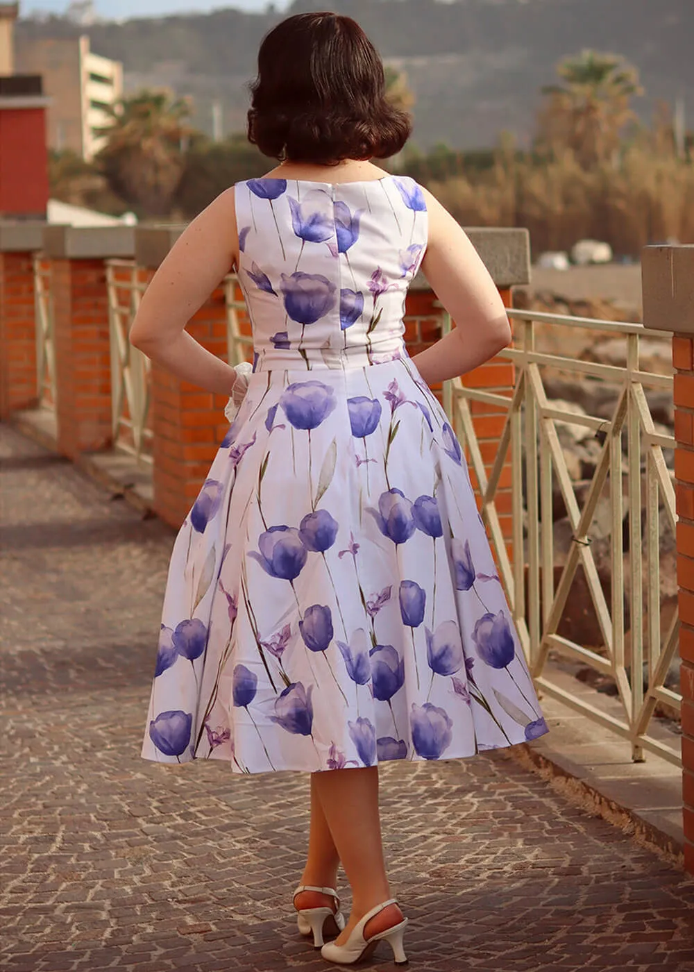 Vintage Swing Dress in White Blue with Floral Print Mid-century Style