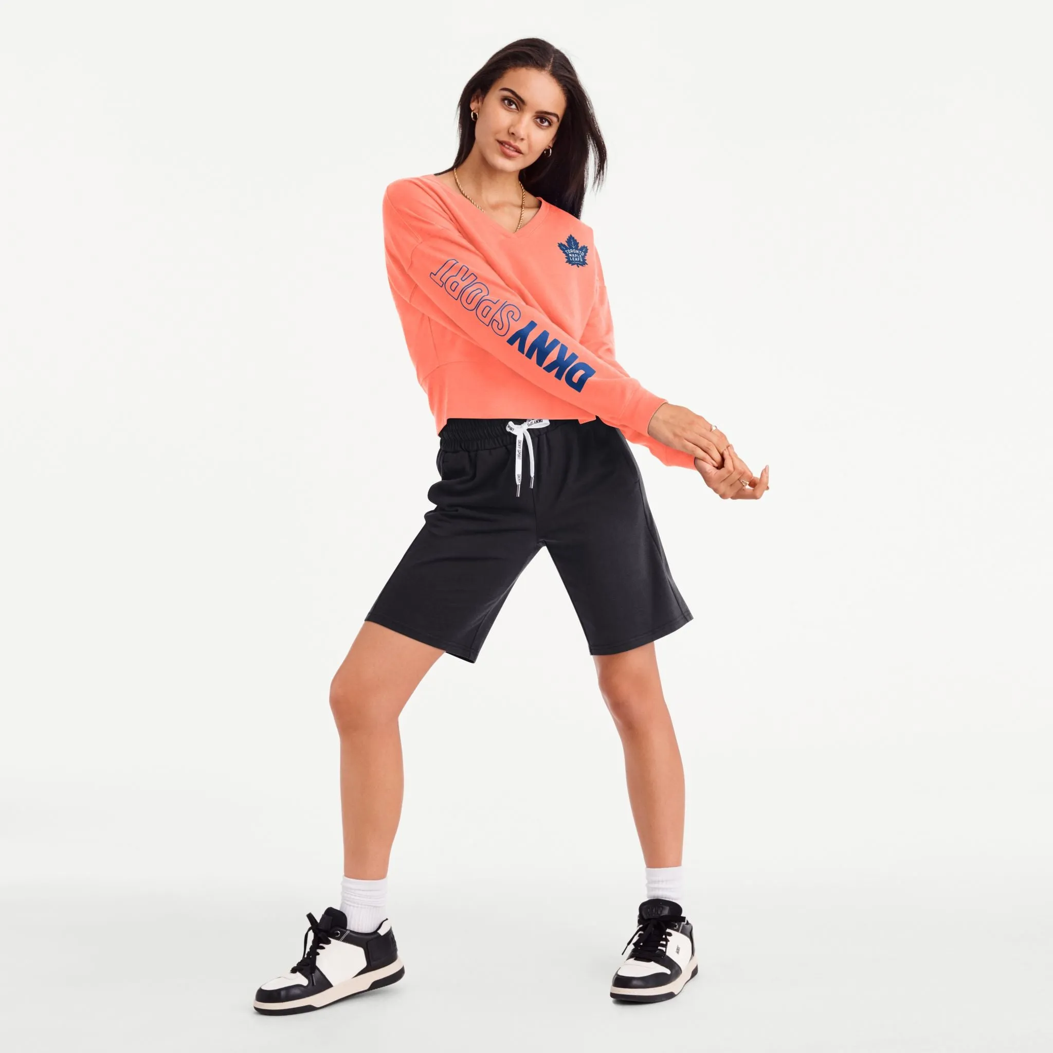 dual leaf dkny lily cropped crew